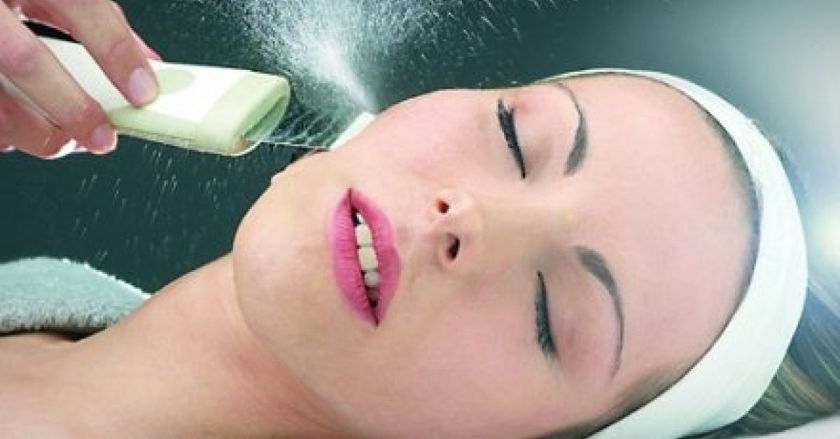 Hidroabrázió relaxáló arcmasszázzsal (35 perc)