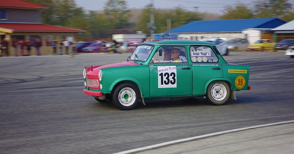 Rally Trabant vezetés