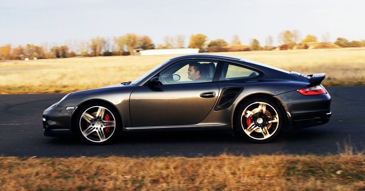 Porsche 911 Turbo vezetés