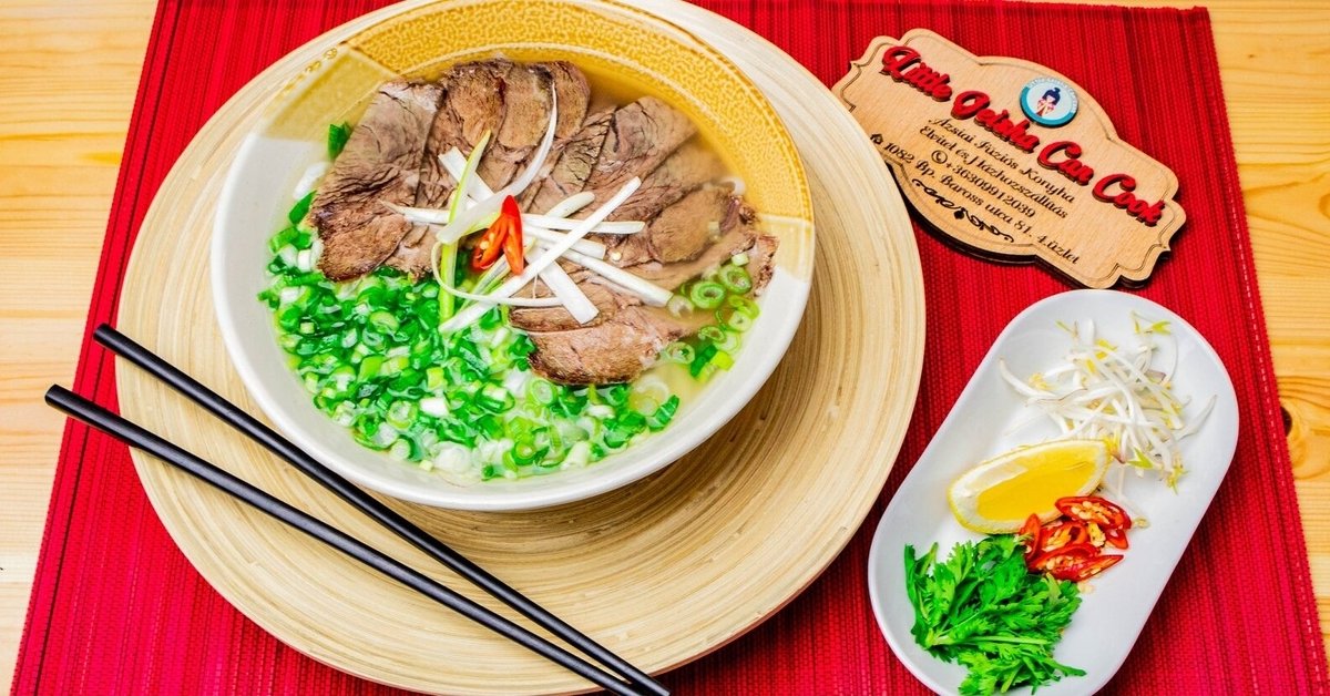 Vietnam kedvence: Pho leves választható hússal, elvitelre is