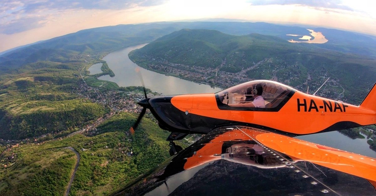 Vezess repülőt a Duna felett