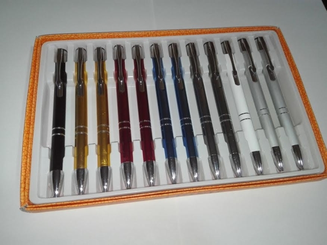 12 db-os gravírozható selyemfényű eloxált toll készlet