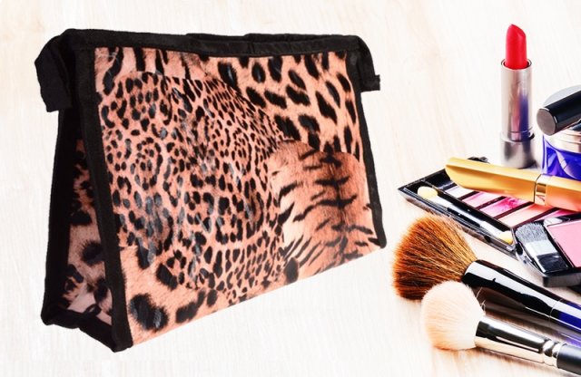 Leopárd mintás kozmetikai táska, barna + más színben