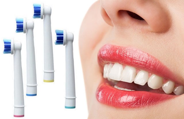 Utángyártott fogkefefej Oral B elektromos fogkeféhez, 4 db